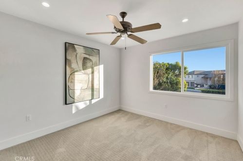 5892 Bellfield Ln, Huntington Beach CA  92648-1041 exterior