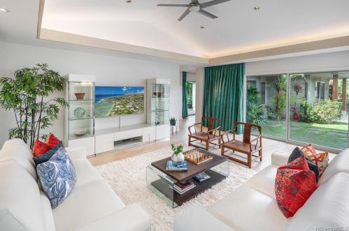 1212 Hunakai St, Honolulu HI  96816-4615 exterior
