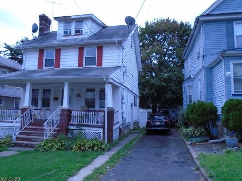 50 Pillot Pl, Town Center, NJ 07052-5206