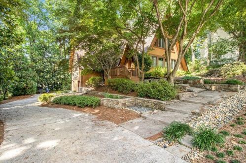 2271 Scotts Pkwy, Marietta, GA 30062-1751