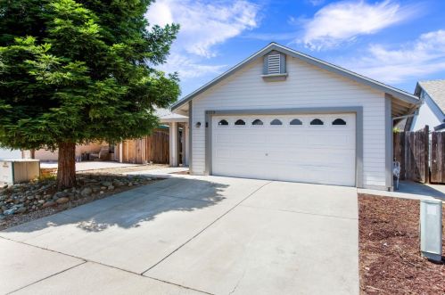 6309 Elkhorn Manor Dr, Rio Linda, CA 95673-4214