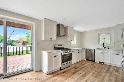 212 Cold Indian Spg Rd, Tinton Falls NJ 07712-3224 exterior