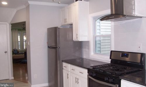 944 Ohio Ave, Trenton, NJ 08638-3928