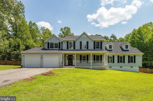 300 Hartlake Dr, Fredericksburg, VA 22406-4638