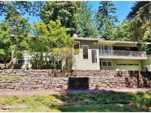 710 Viewmont Dr, Portland, OR 97225-6138