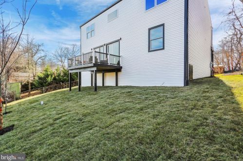 6615 Gude Ave, Silver Spring MD 20912-4827 exterior