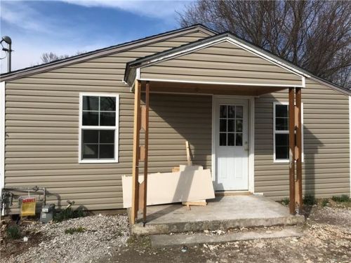 120 Pierce Ave, Springdale, AR 72764-5419