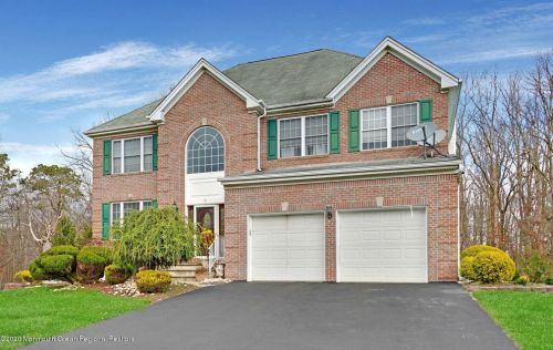 5 Springbrook Dr, Jackson Twp, NJ 08527-4368