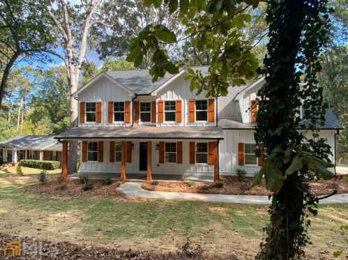 79 Parkview Dr, Commerce, GA 30529-2627