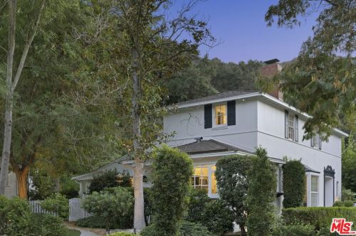 2480 Chevy Chase Dr, Glendale CA  91206-1845 exterior