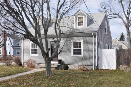 9 Bellevue Ave, Lincoln, RI 02865-1801