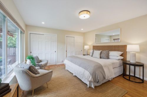 911 Echo Dr, Los Altos CA  94024-4874 exterior