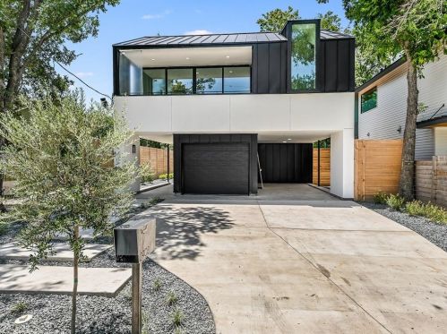 2903 14th St, Austin, TX 78702-1628
