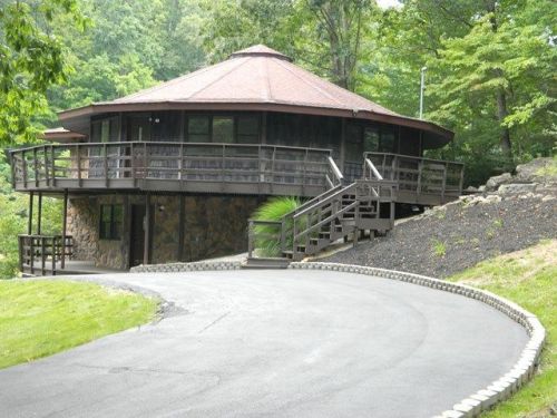 833 Fern Ln, Thomas Bridge, VA 24354-3503