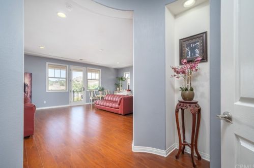 16550 Catalonia Dr, Riverside CA  92504-8701 exterior