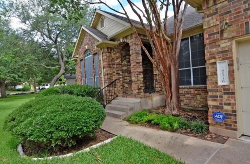 8516 Dunsmere Dr, Austin, TX 78749-3435