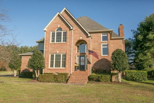 102 Kings Pl, Tullahoma, TN 37388-4823