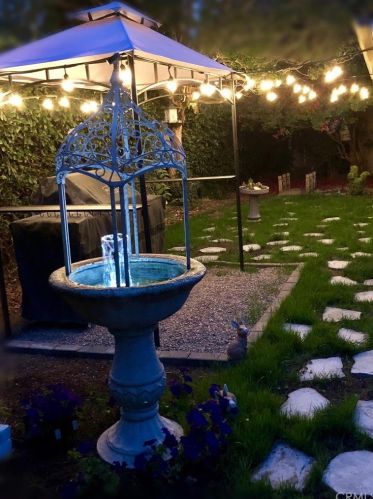 1102 Riviera Dr, Santa Ana CA 92706-1543 exterior