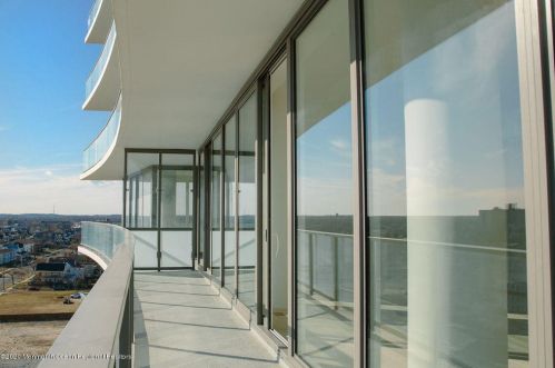 1101 Ocean Ave, Tinton Falls NJ  07712-5672 exterior