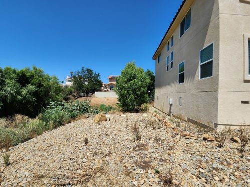 14012 Quailridge Dr, Riverside CA  92503-7201 exterior