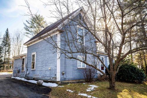 75 Main St, Belmont, NH 03220-4517