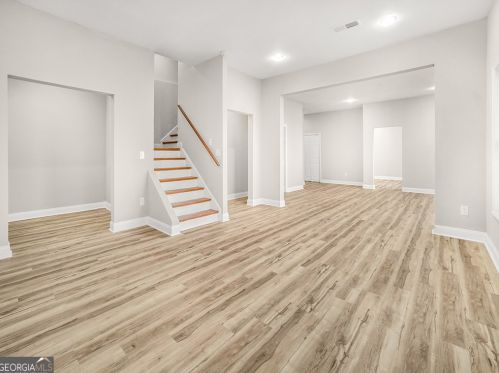 155 Fieldsborn Ct, Atlanta GA  30328-1039 exterior