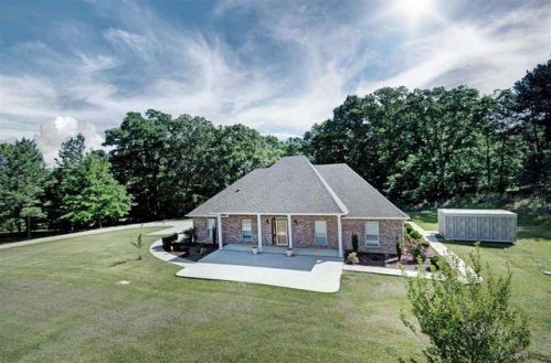 140 Pine View Cir, Flora, MS 39071-9650