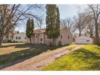 7533 59th Pl, Minneapolis MN  55428-3201 exterior