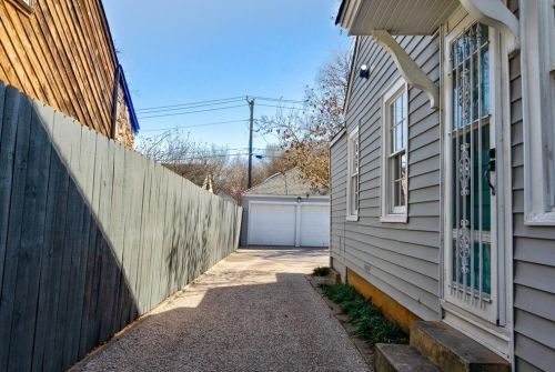 3905 Pershing Ave, Fort Worth TX  76107-4410 exterior