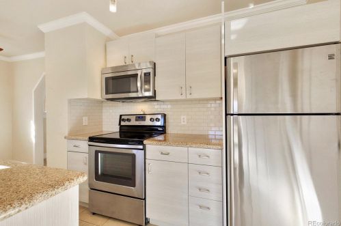 4334 Logan St, Englewood CO 80113-5826 exterior