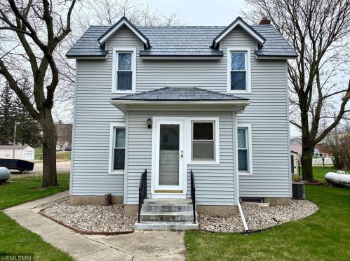 104 1st St, Russell, MN 56169-3078
