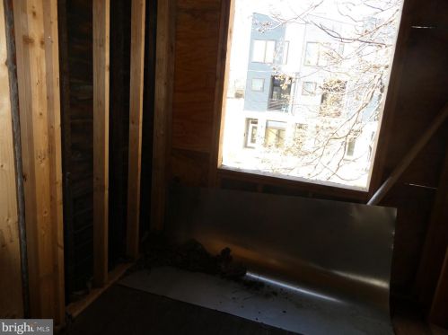 2104 9 St, Philadelphia PA 19122-1313 exterior