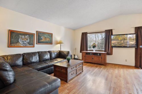 933 Heritage Ct, Saint Paul MN  55127-3661 exterior