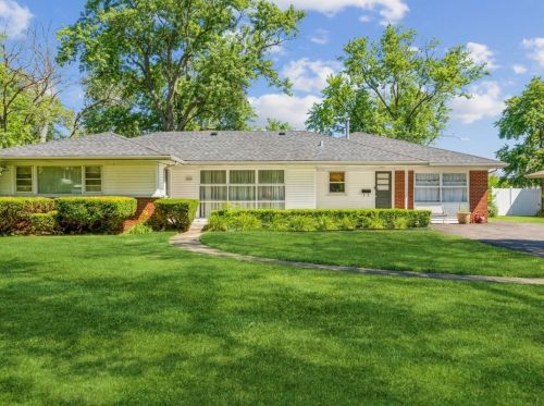 2909 Flossmoor Rd, Homewood, IL 60422-1153