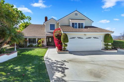 595 Andover Dr, Anaheim, CA 92807-4605
