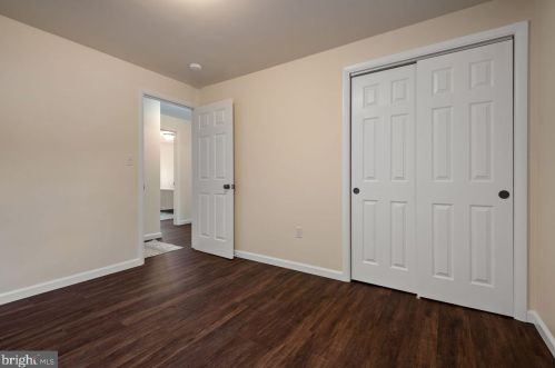 564 Lampeter Rd, Lancaster PA  17602-4010 exterior