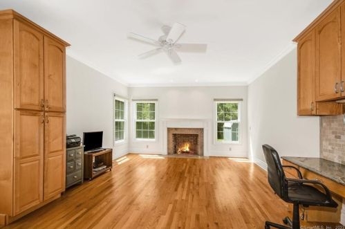 5 Christopher Ln, Norwalk CT  06851-3325 exterior