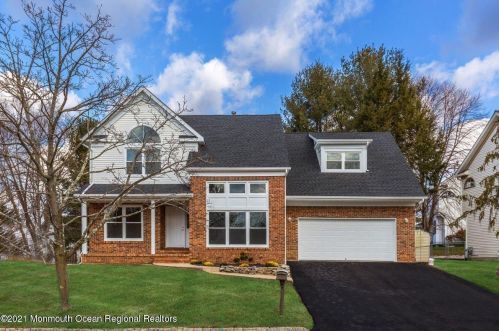 4 Nathan Dr, Old Bridge, NJ 08857-2786