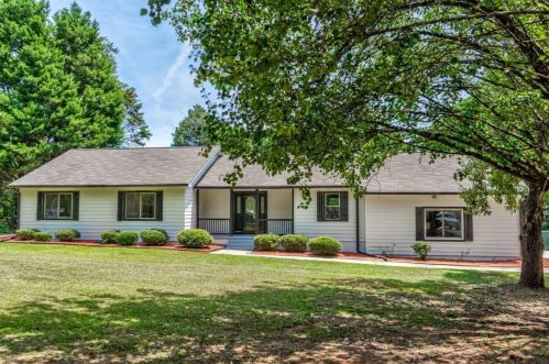 11276 Panhandle Rd, Hampton, GA 30228-1585
