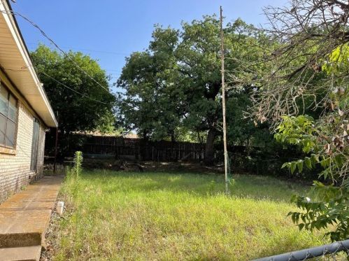 100 32nd St, Mineral Wells, TX 76067-2204