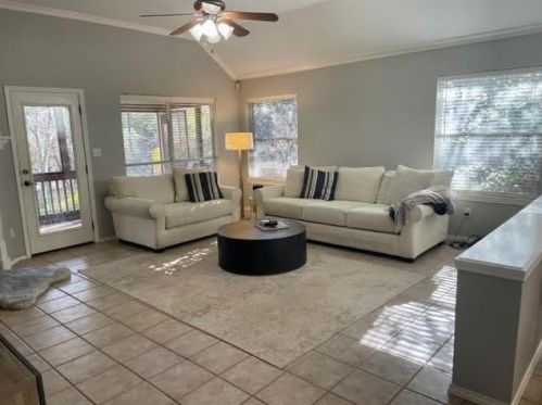 10209 Cama Valley Cv, Austin TX  78739-1426 exterior