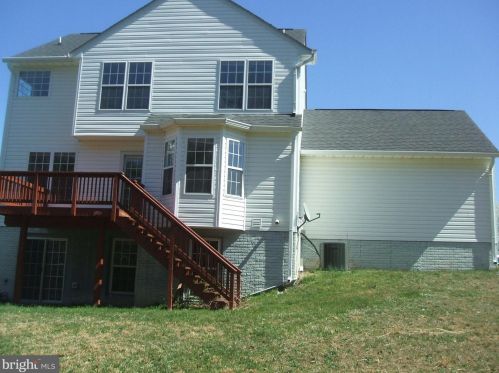 6915 Quitman Dr, Fredericksburg, VA 22407-2585