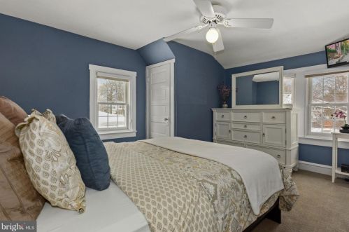 252 Hawthorne Ave, Haddonfield NJ 08033-1404 exterior