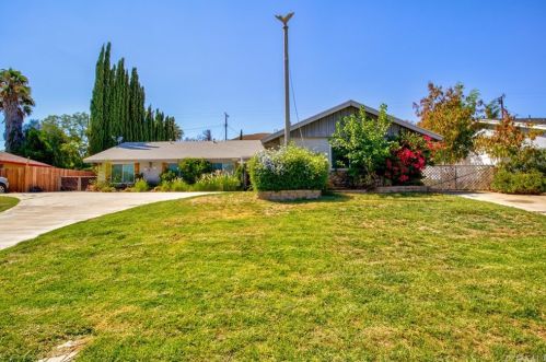 7801 Bolero Dr, Riverside, CA 92509-5219
