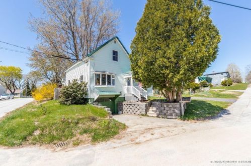 13 Johnson St, Lewiston, ME 04240-3725