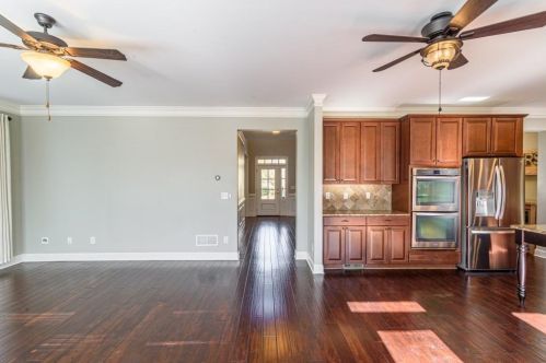 768 Crescent Cir, Holly Springs, GA 30115-4771