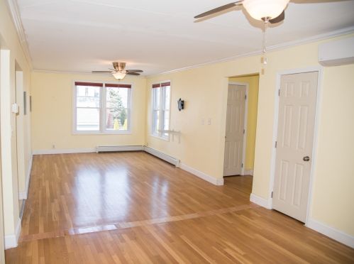 4 Mountainview St, Nashua, NH 03060-5012