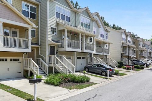 1124 Liberty Pkwy, Atlanta, GA 30318-9377