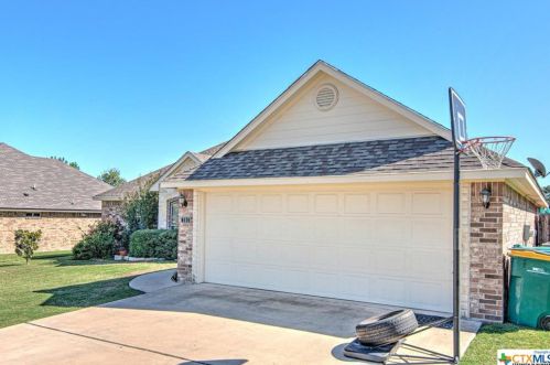 703 Marshall Dr, Morgans Point TX  76513-3787 exterior