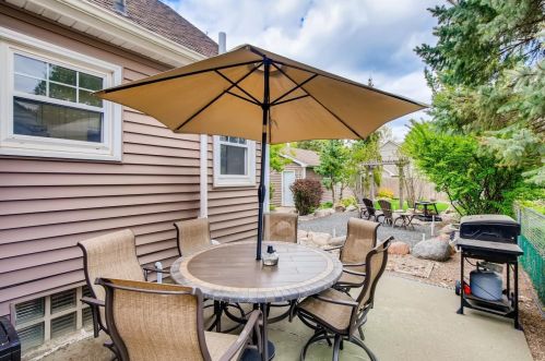 249 Bernard St, Saint Paul MN  55118-1552 exterior